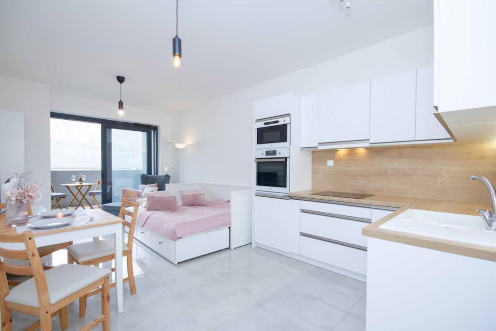 Apartment In Bratislava With Free Parking Экстерьер фото