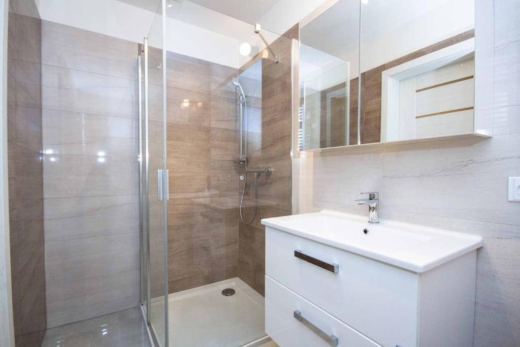 Apartment In Bratislava With Free Parking Экстерьер фото