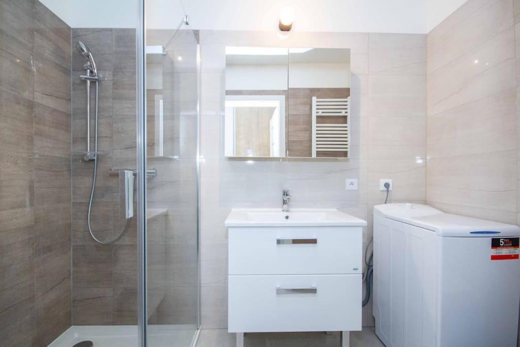 Apartment In Bratislava With Free Parking Экстерьер фото