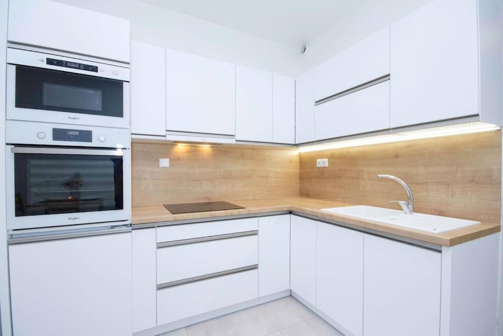 Apartment In Bratislava With Free Parking Экстерьер фото