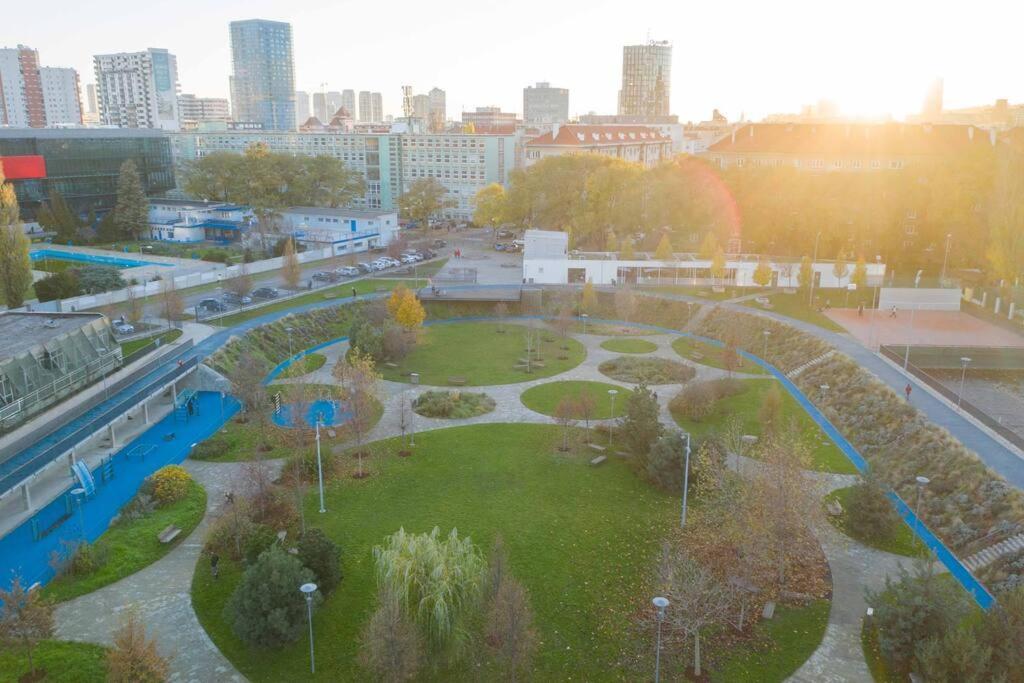 Apartment In Bratislava With Free Parking Экстерьер фото